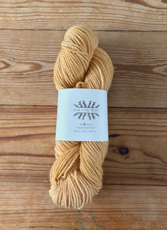2ply worsted weight 100% wool yarn - Golden Hour